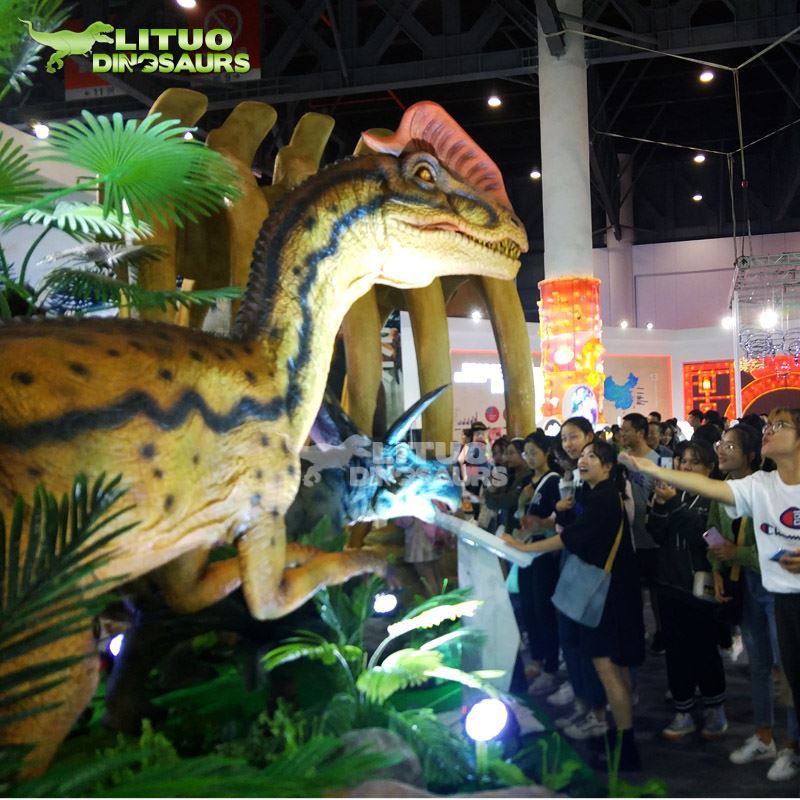 Museum Dilophosaurus (3)