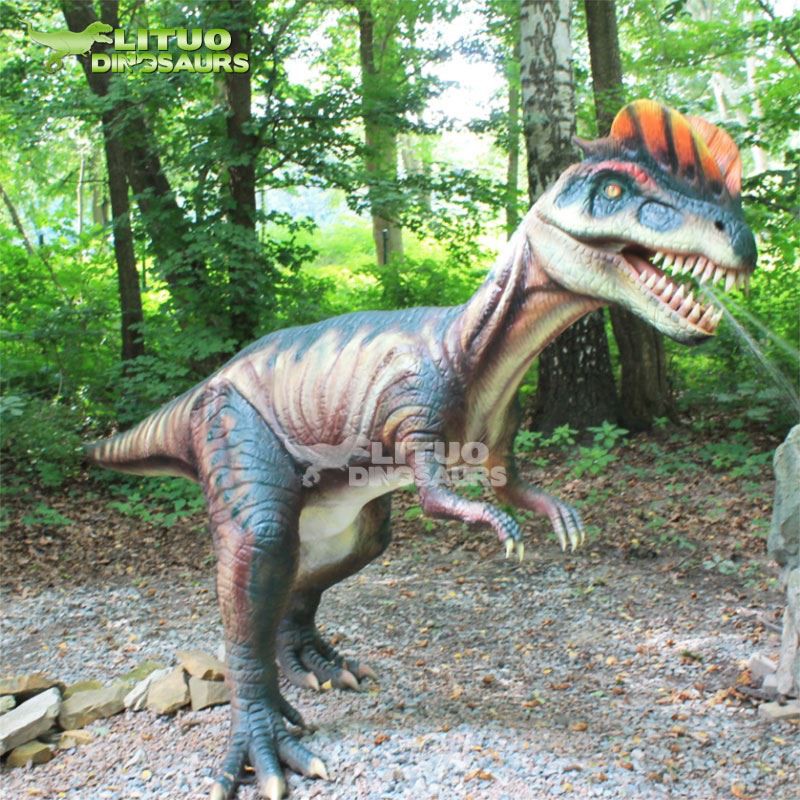 Park Animatronic Dilophosaurus (4)