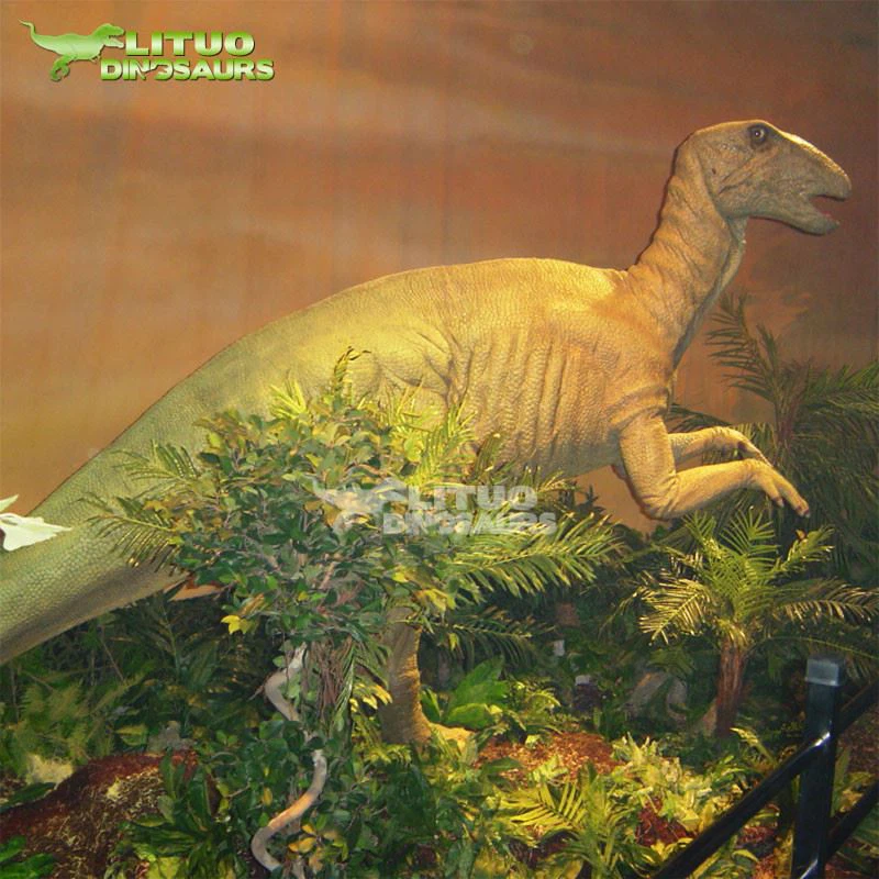 2.Realistic Dinosaur Model Maiasaura