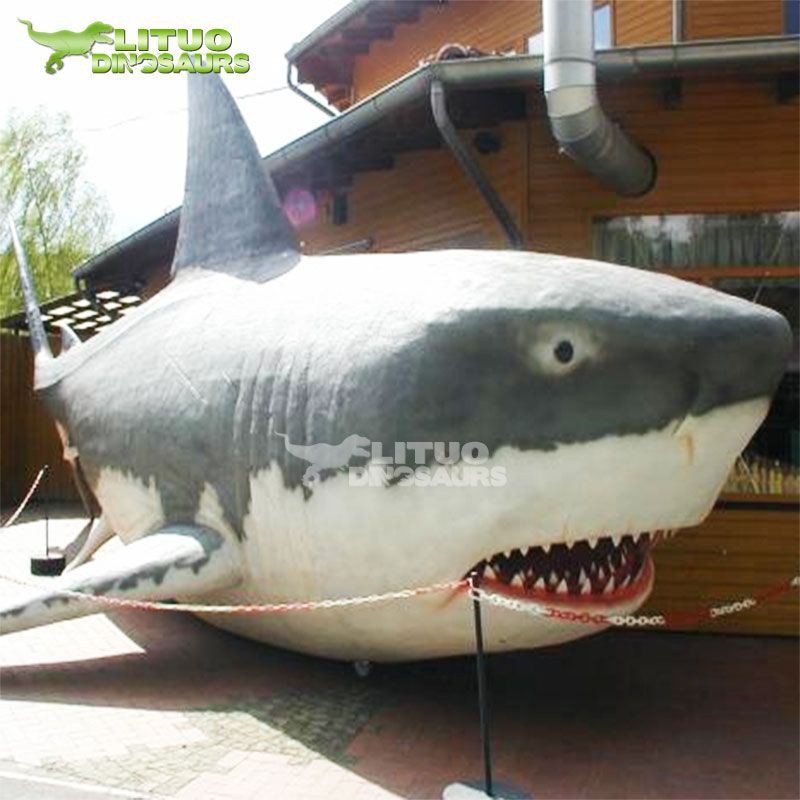 Giant simulated electronic shark