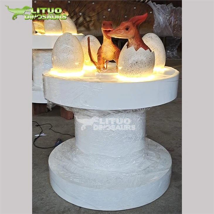 Animatronic Hatching Dinosaur Egg Nest